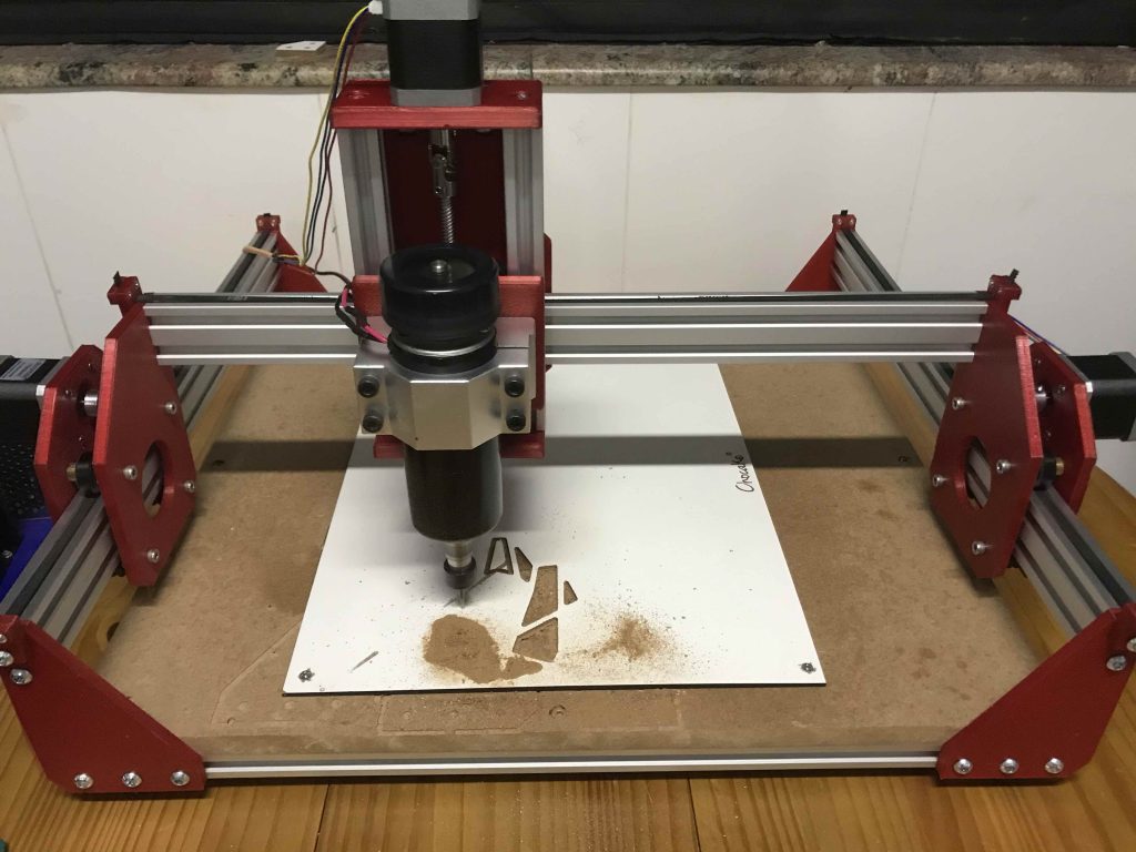 CNC feita com peças impressas em 3d